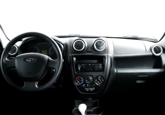 Подержанный автомобиль LADA (ВАЗ) Granta Sedan 2015 года (8 фото)