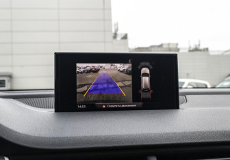 Подержанный автомобиль Audi Q7 2019 года (20 фото)