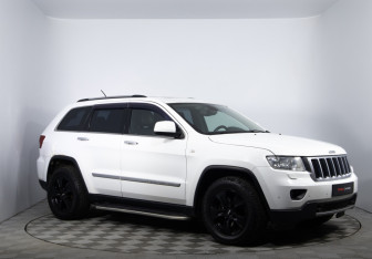 Подержанный автомобиль Jeep Grand Cherokee 2012 года (3 фото)