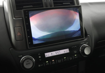 Подержанный автомобиль Toyota Land Cruiser Prado 2011 года (11 фото)