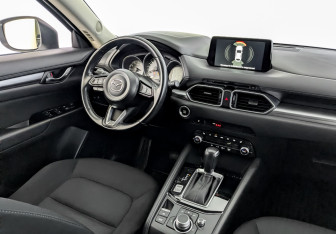 Подержанный автомобиль Mazda CX-5 2021 года (28 фото)
