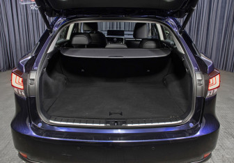 Подержанный автомобиль Lexus RX 2021 года (10 фото)