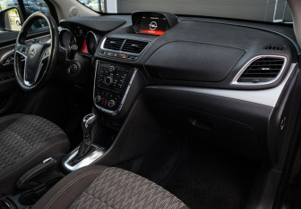 Подержанный автомобиль Opel Mokka 2013 года (7 фото)