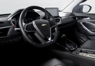 Подержанный автомобиль Chevrolet Captiva 2022 года (14 фото)