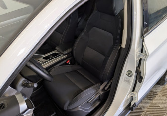 Подержанный автомобиль Geely Coolray 2023 года (20 фото)