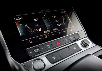 Подержанный автомобиль Audi A6 Sedan 2020 года (30 фото)