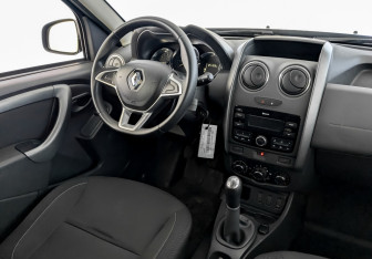 Подержанный автомобиль Renault Duster 2019 года (26 фото)