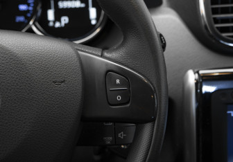 Подержанный автомобиль Nissan Terrano 2019 года (16 фото)