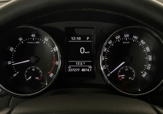 Подержанный автомобиль Skoda Yeti 2013 года (11 фото)