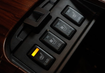 Подержанный автомобиль Nissan Teana 2012 года (24 фото)