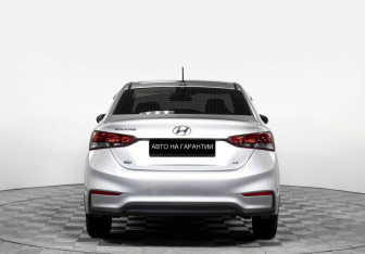 Подержанный автомобиль Hyundai Solaris Sedan 2017 года (6 фото)