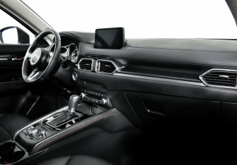 Подержанный автомобиль Mazda CX-5 2021 года (9 фото)