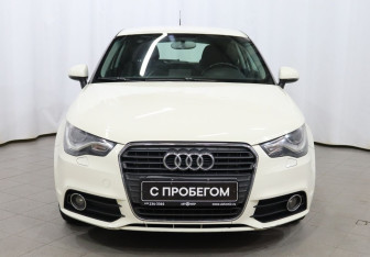 Подержанный автомобиль Audi A1 2011 года (2 фото)
