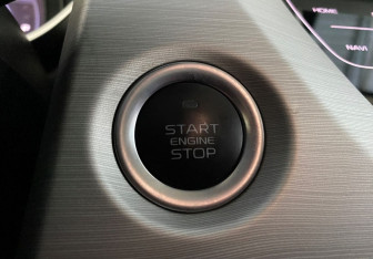 Подержанный автомобиль Geely Atlas 2020 года (17 фото)