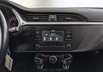 Подержанный автомобиль Kia Rio Hatchback 2021 года (16 фото)