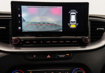 Подержанный автомобиль Kia Ceed Wagon 2021 года (15 фото)