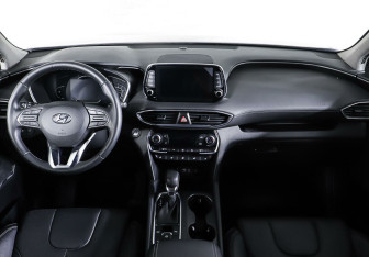Подержанный автомобиль Hyundai Santa Fe 2019 года (11 фото)