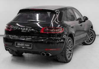Подержанный автомобиль Porsche Macan 2015 года (5 фото)