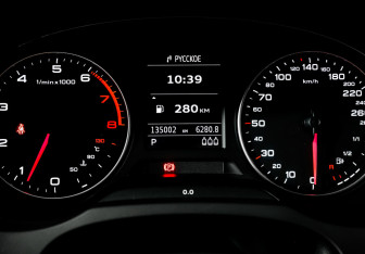 Подержанный автомобиль Audi A3 Sedan 2014 года (10 фото)