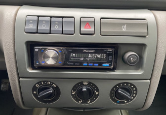 Подержанный автомобиль УАЗ Patriot 2008 года (10 фото)