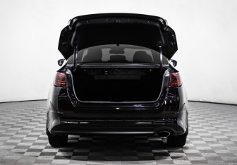 Подержанный автомобиль Kia Optima Sedan 2015 года (13 фото)