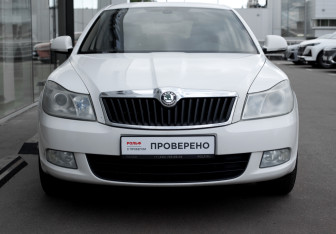 Подержанный автомобиль Skoda Octavia Liftback 2012 года (2 фото)