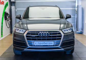 Подержанный автомобиль Audi Q5 2018 года (2 фото)