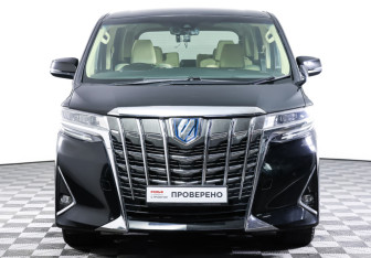 Подержанный автомобиль Toyota Alphard 2018 года (2 фото)