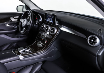 Подержанный автомобиль Mercedes-Benz GLC Coupe 2016 года (11 фото)