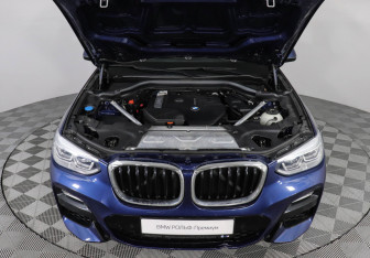 Подержанный автомобиль BMW X3 2018 года (10 фото)