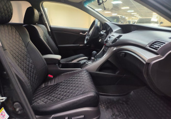 Подержанный автомобиль Honda Accord Sedan 2008 года (10 фото)