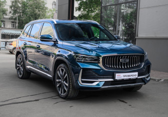 Подержанный автомобиль Geely Monjaro 2024 года (4 фото)
