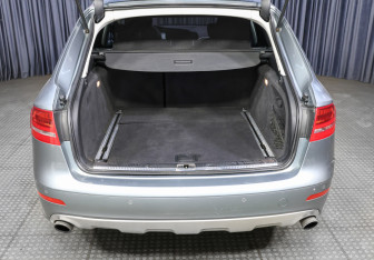 Подержанный автомобиль Audi A4 allroad 2009 года (10 фото)
