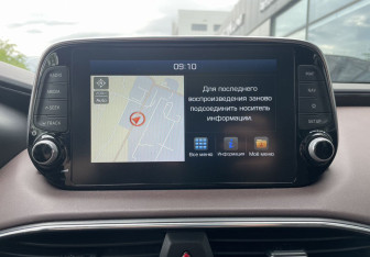 Подержанный автомобиль Hyundai Santa Fe 2019 года (16 фото)