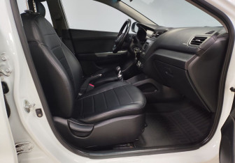 Подержанный автомобиль Kia Rio Sedan 2014 года (10 фото)