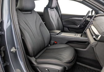 Подержанный автомобиль Geely Preface 2024 года (22 фото)