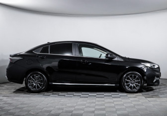 Подержанный автомобиль Omoda S5 2024 года (4 фото)