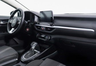 Подержанный автомобиль Kia Cerato Sedan 2021 года (9 фото)