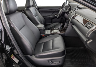 Подержанный автомобиль Toyota Camry Sedan 2015 года (24 фото)