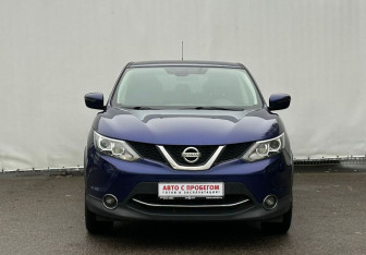 Подержанный автомобиль Nissan Qashqai 2015 года (2 фото)