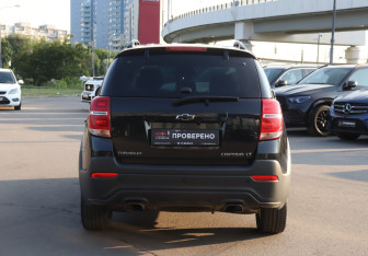 Подержанный автомобиль Chevrolet Captiva 2014 года (6 фото)