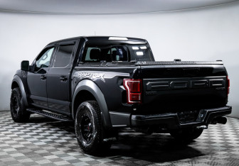 Подержанный автомобиль Ford F-150 2020 года (7 фото)