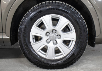 Подержанный автомобиль Audi Q3 2016 года (24 фото)