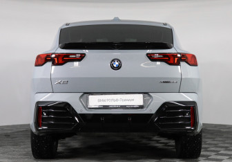 Подержанный автомобиль BMW X2 2024 года (4 фото)