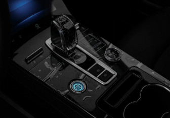 Подержанный автомобиль Chery Tiggo 8 Pro Max 2023 года (18 фото)