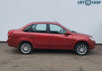 Подержанный автомобиль LADA (ВАЗ) Granta Sedan 2013 года (4 фото)