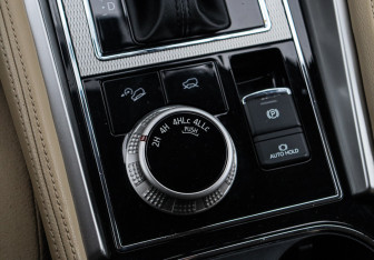 Подержанный автомобиль Mitsubishi Pajero Sport 2020 года (19 фото)