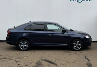 Подержанный автомобиль Skoda Rapid Liftback 2016 года (4 фото)