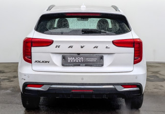 Подержанный автомобиль Haval Jolion 2023 года (6 фото)