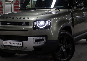 Подержанный автомобиль Land Rover Defender Suv 2021 года (26 фото)